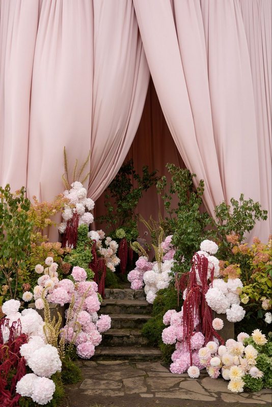 Натуральность и легкость в оформлении свадебного торжества