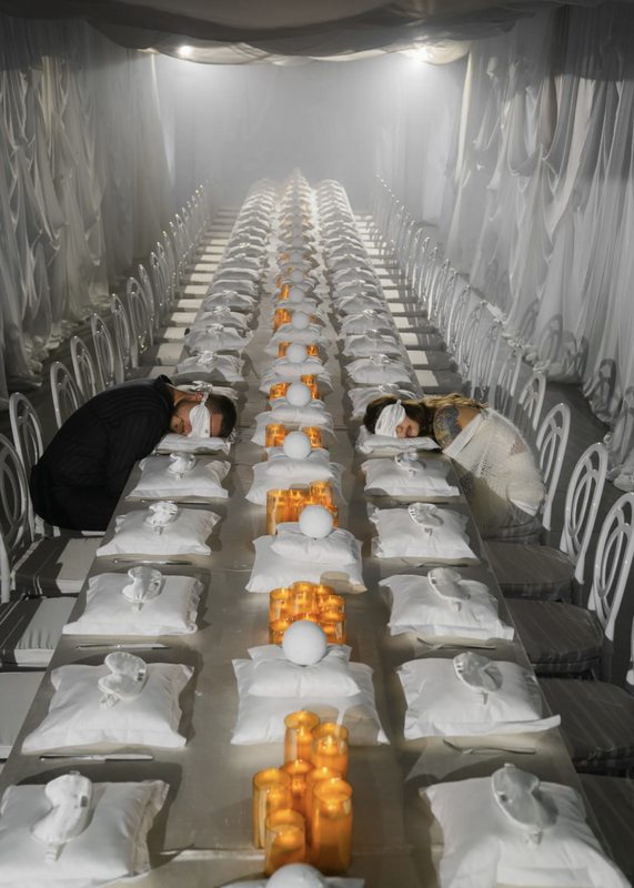 Декор свадьбы в дюнах на берегу Балтийского моря