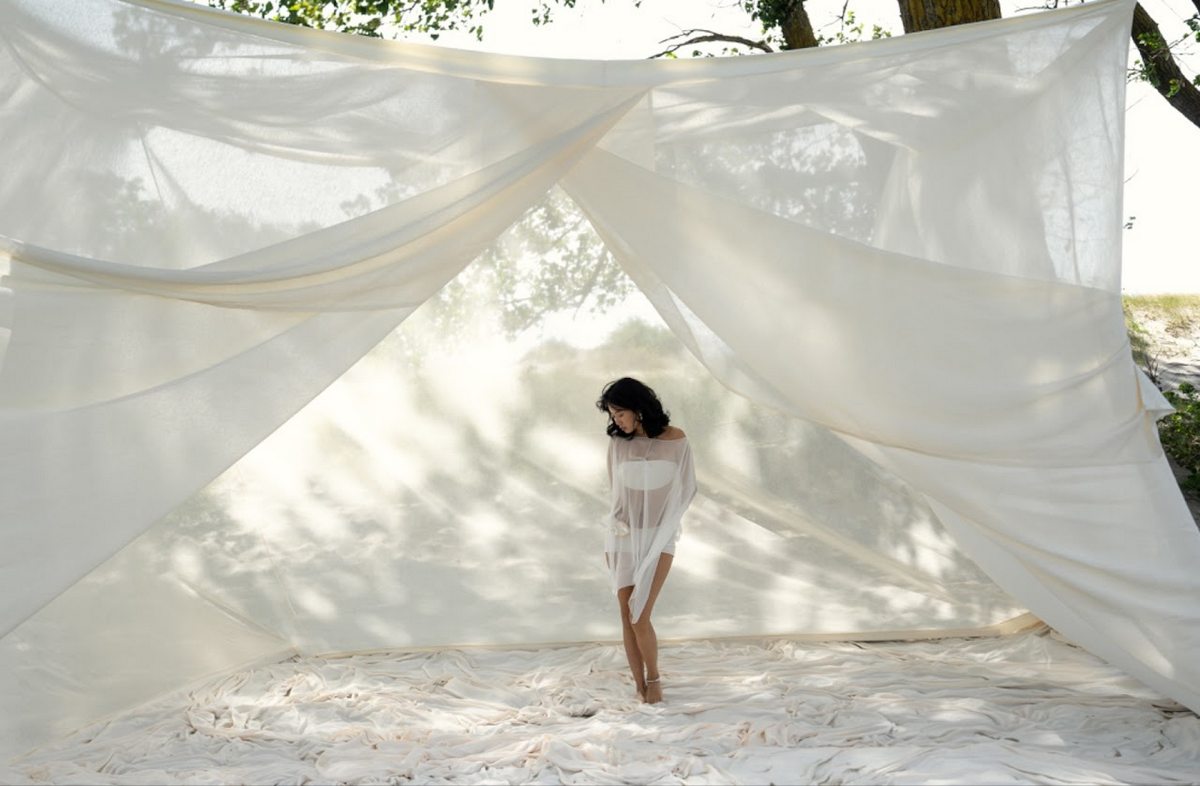 Свадебный декор на пляже Балтика закат